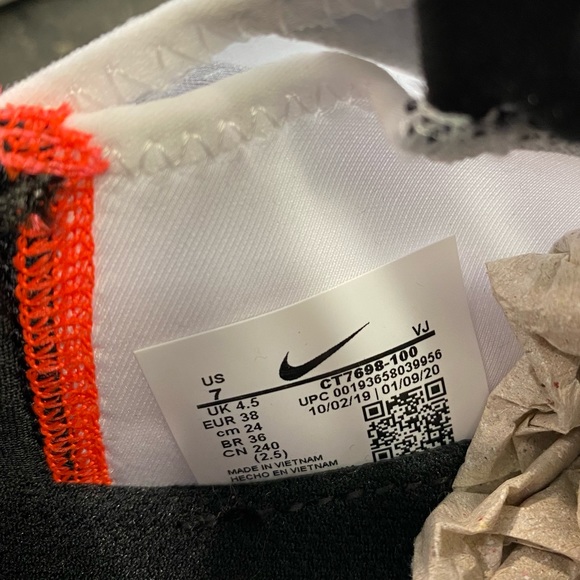 Nike Air Max - Picture 8 of 9